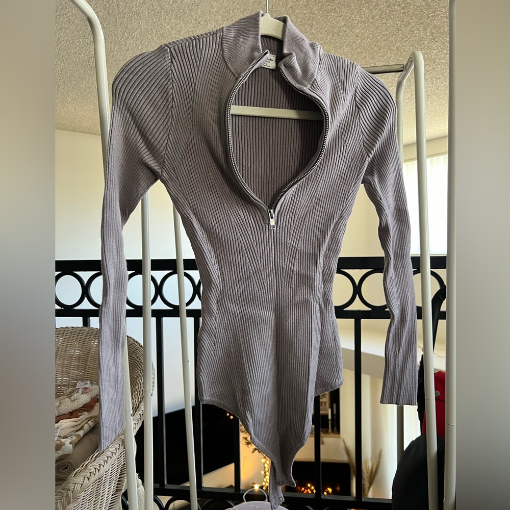 Abercrombie and Fitch Knit Zipper Bodysuit